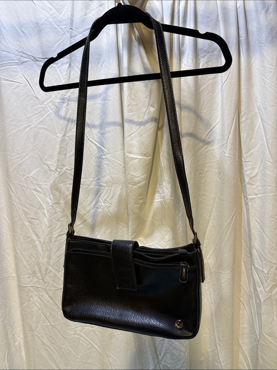 Cornell Handbags - Black Leather Shoulder Bag - Unbranded Elegant Everyday Carry